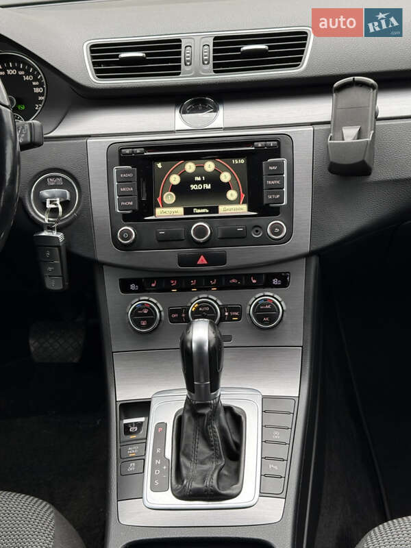 Универсал Volkswagen Passat 2014 в Стрые