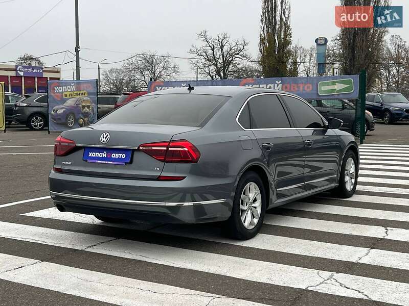 Седан Volkswagen Passat 2017 в Одесі