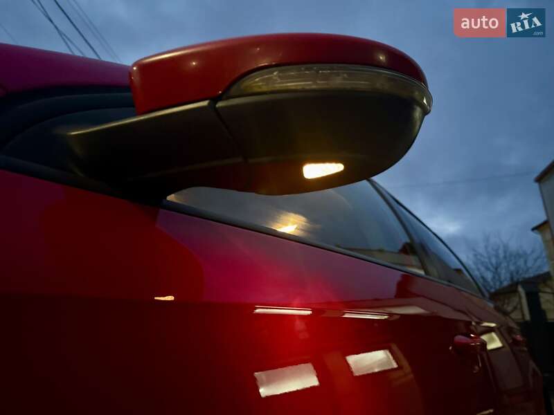 Універсал Volkswagen Passat 2014 в Львові фото 25 Універсал Volkswagen Passat 2014 в Львові