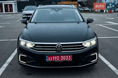 Універсал Volkswagen Passat 2021 в Києві
