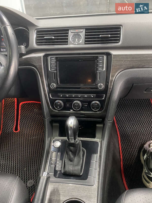 Седан Volkswagen Passat 2016 в Киеве фото 5 Седан Volkswagen Passat 2016 в Киеве