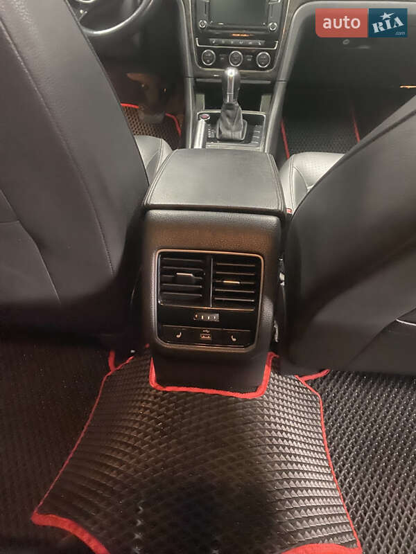 Седан Volkswagen Passat 2016 в Киеве фото 11 Седан Volkswagen Passat 2016 в Киеве