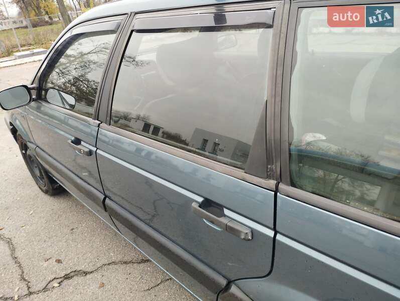 Универсал Volkswagen Passat 1988 в Днепре