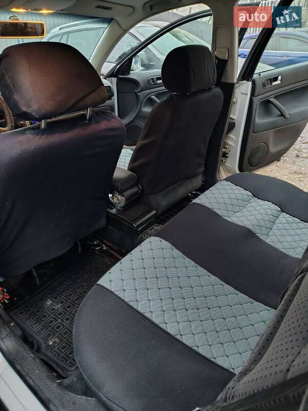 Універсал Volkswagen Passat 2000 в Івано-Франківську