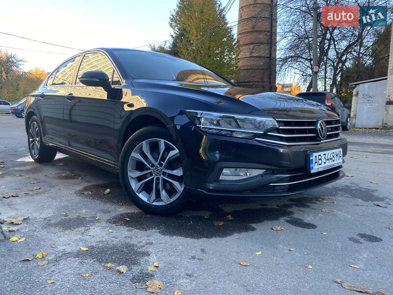 Седан Volkswagen Passat 2020 в Виннице