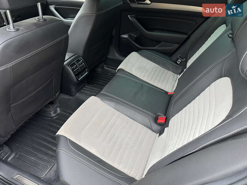 Універсал Volkswagen Passat 2017 в Броварах