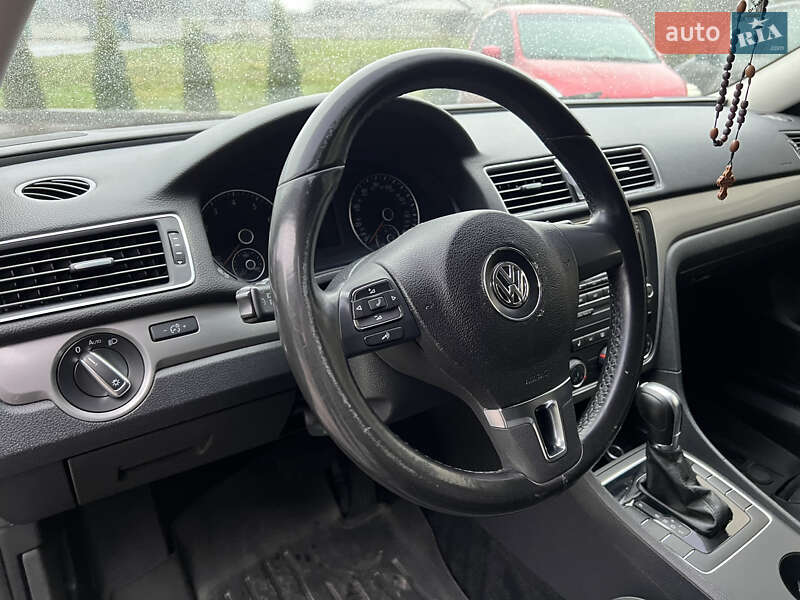 Седан Volkswagen Passat 2014 в Малине