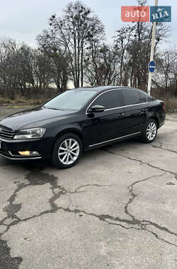 Седан Volkswagen Passat 2010 в Гадяче