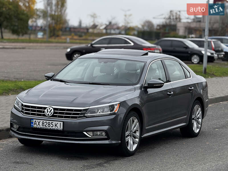 Седан Volkswagen Passat 2016 в Черкасах