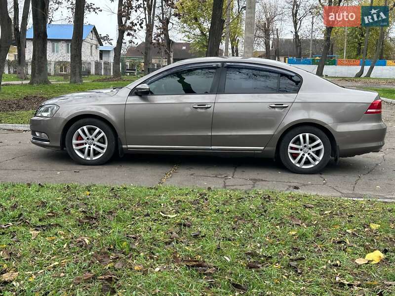 Седан Volkswagen Passat 2011 в Каменском фото 4 Седан Volkswagen Passat 2011 в Каменском