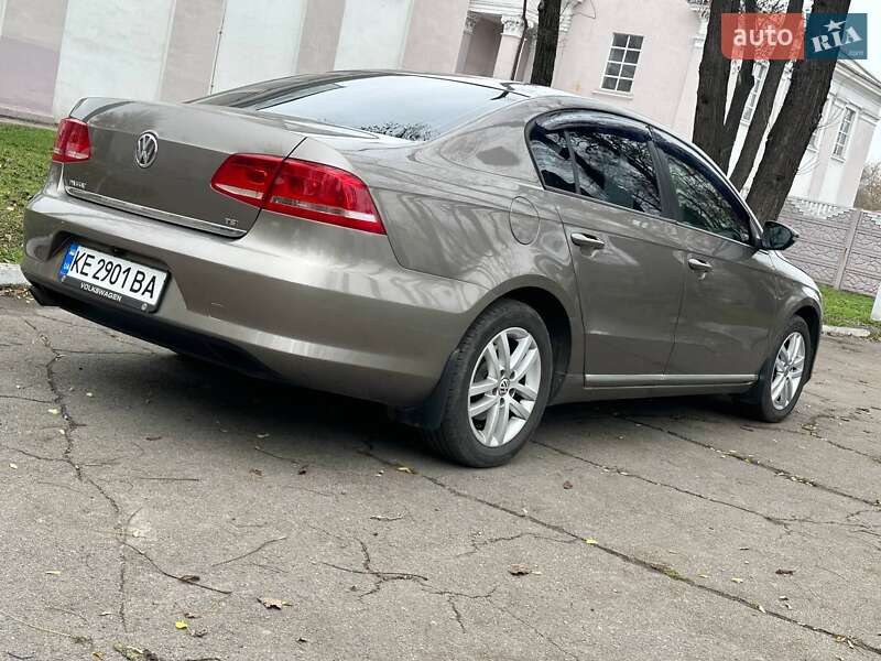 Седан Volkswagen Passat 2011 в Каменском фото 6 Седан Volkswagen Passat 2011 в Каменском