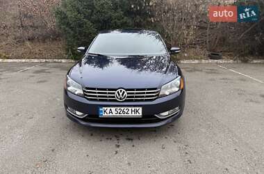 Седан Volkswagen Passat 2012 в Києві