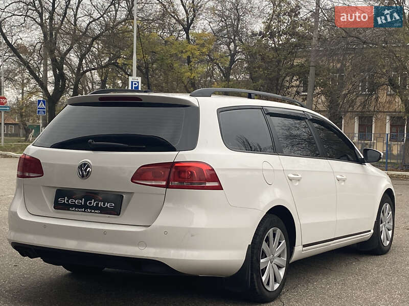 Универсал Volkswagen Passat 2013 в Николаеве