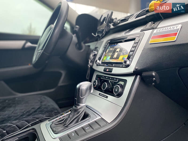 Универсал Volkswagen Passat 2013 в Николаеве