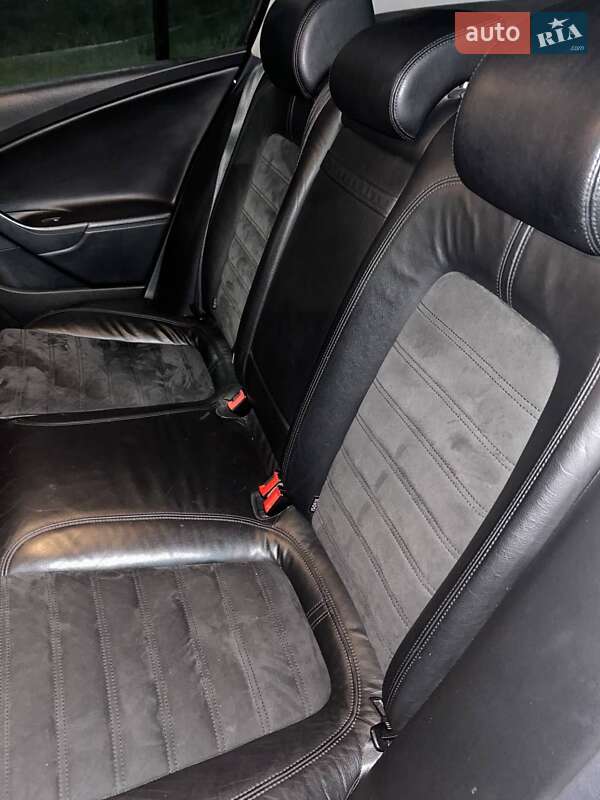 Седан Volkswagen Passat 2009 в Рокитном