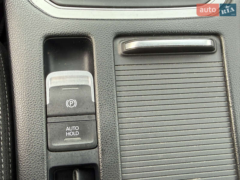 Универсал Volkswagen Passat 2016 в Стрые