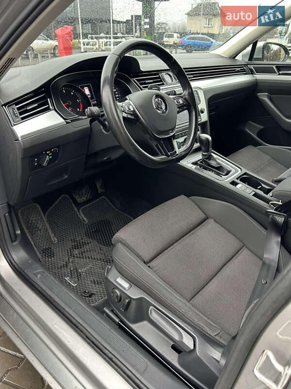 Универсал Volkswagen Passat 2016 в Луцке