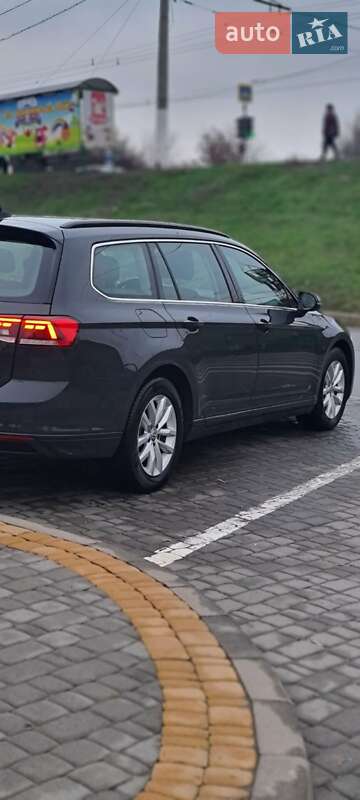 Универсал Volkswagen Passat 2020 в Харькове