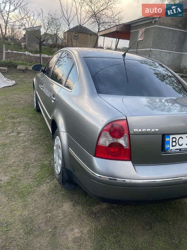 Седан Volkswagen Passat 2004 в Львові фото 12 Седан Volkswagen Passat 2004 в Львові