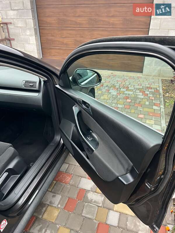 Универсал Volkswagen Passat 2006 в Кривом Роге