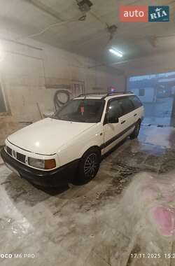 Универсал Volkswagen Passat 1992 в Богодухове
