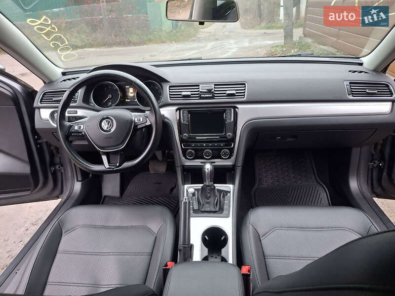 Седан Volkswagen Passat 2018 в Виннице