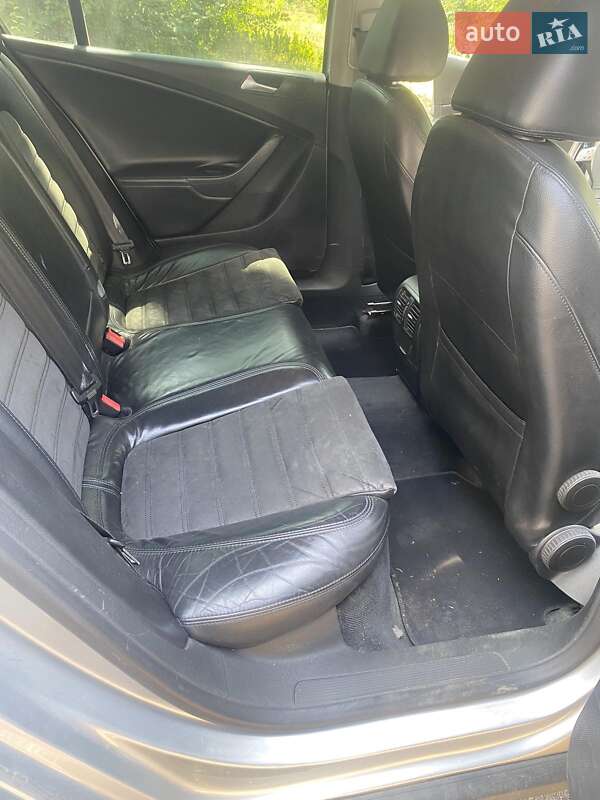 Седан Volkswagen Passat 2009 в Дніпрі