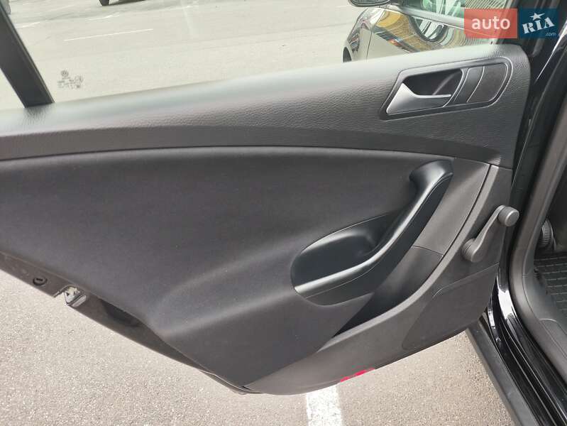 Седан Volkswagen Passat 2008 в Киеве фото 34 Седан Volkswagen Passat 2008 в Киеве
