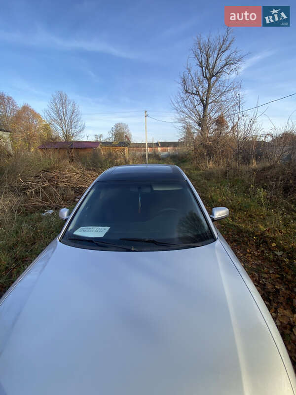 Седан Volkswagen Passat 1999 в Волочиске