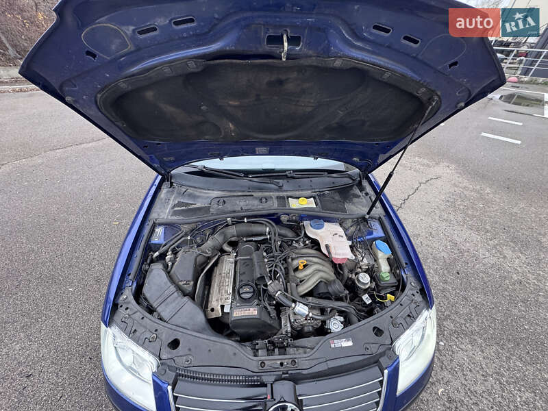 Универсал Volkswagen Passat 2003 в Киеве