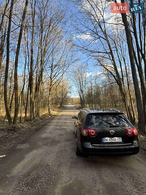 Универсал Volkswagen Passat 2006 в Сарнах
