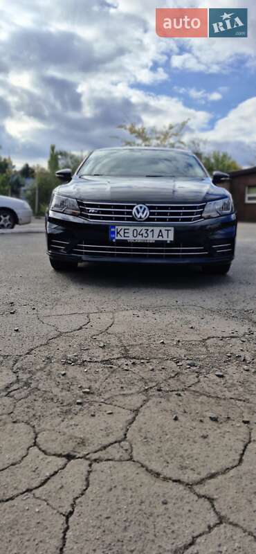 Седан Volkswagen Passat 2016 в Кривом Роге