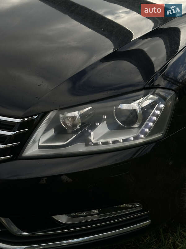 Универсал Volkswagen Passat 2012 в Луцке