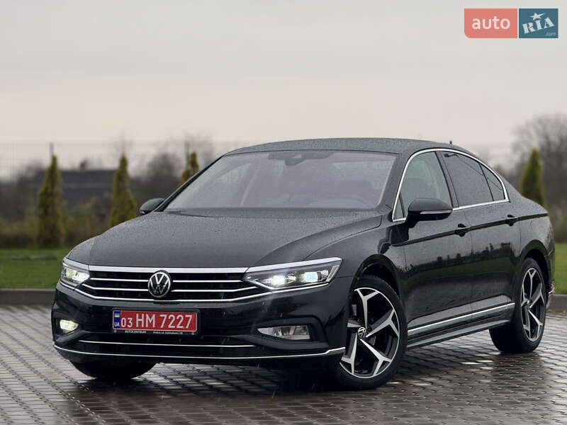 Седан Volkswagen Passat 2020 в Луцьку