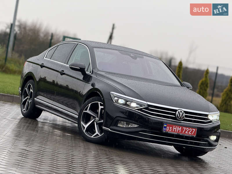 Седан Volkswagen Passat 2020 в Луцьку