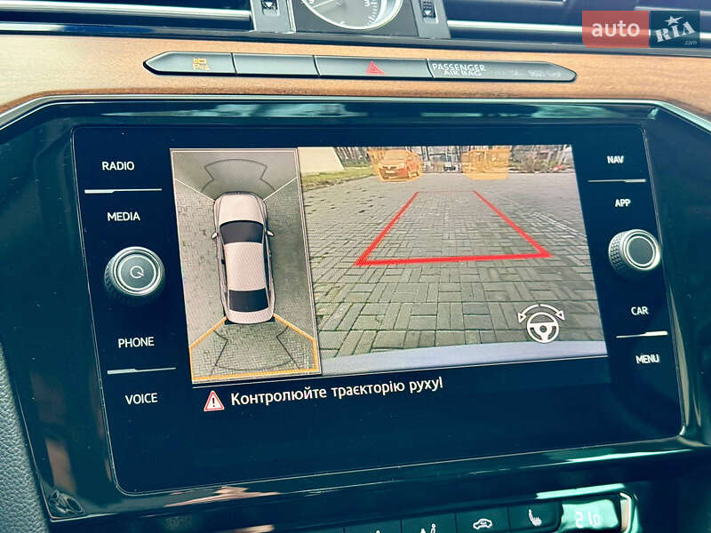 Седан Volkswagen Passat 2018 в Днепре