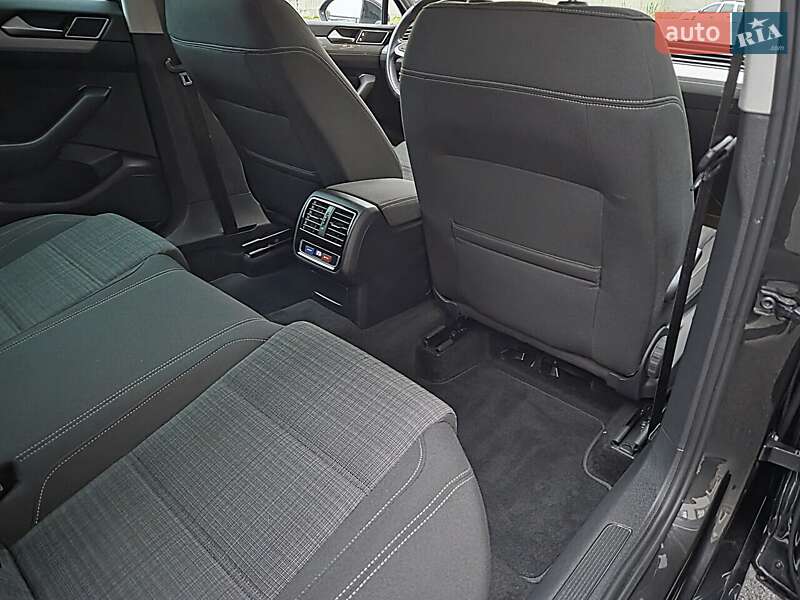 Универсал Volkswagen Passat 2021 в Виннице фото 25 Универсал Volkswagen Passat 2021 в Виннице