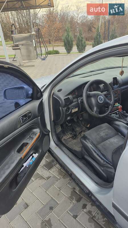 Седан Volkswagen Passat 1999 в Полтаве