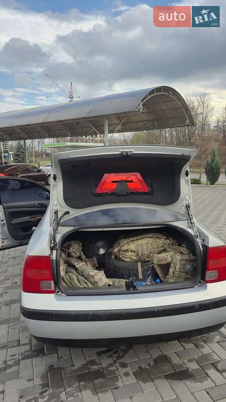 Седан Volkswagen Passat 1999 в Полтаве