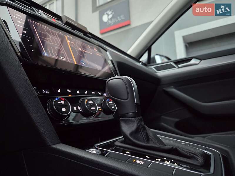 Универсал Volkswagen Passat 2021 в Виннице фото 139 Универсал Volkswagen Passat 2021 в Виннице