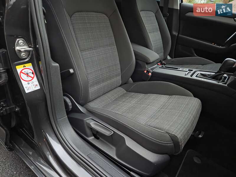 Универсал Volkswagen Passat 2021 в Виннице фото 144 Универсал Volkswagen Passat 2021 в Виннице