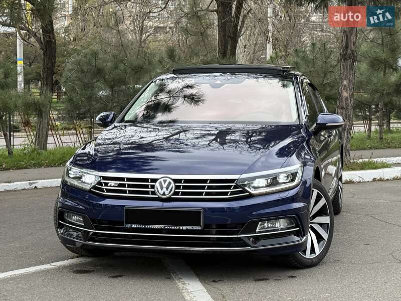 Седан Volkswagen Passat 2018 в Одессе