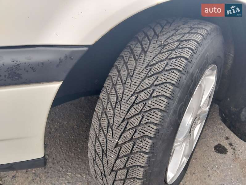 Універсал Volkswagen Passat 1994 в Білій Церкві