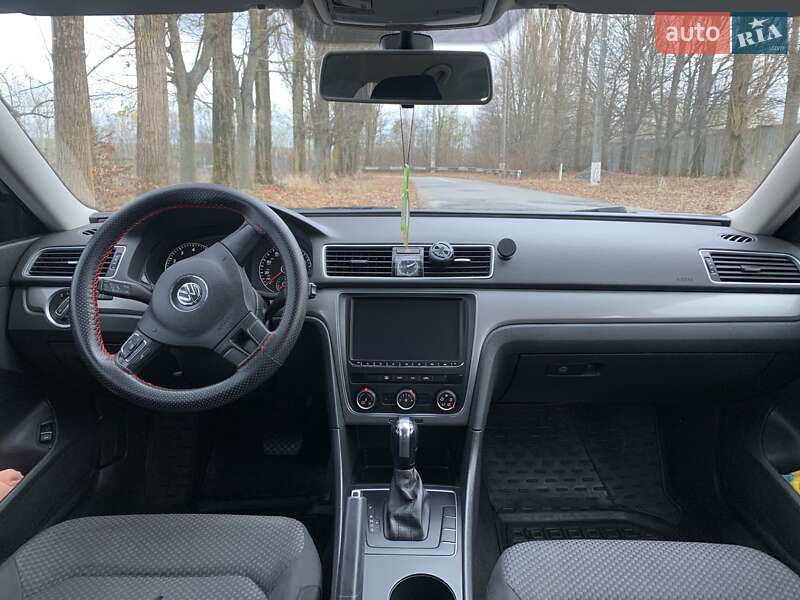 Седан Volkswagen Passat 2013 в Хмельницком