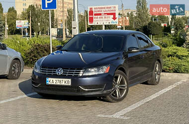Седан Volkswagen Passat 2013 в Буче
