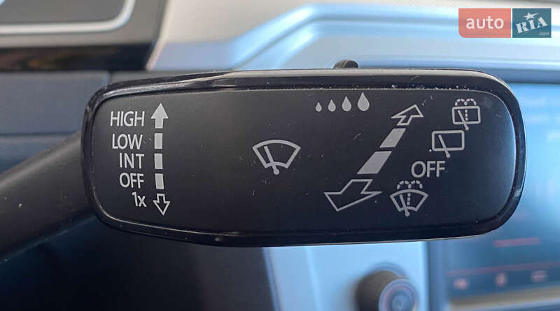 Універсал Volkswagen Passat 2015 в Львові