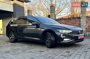 Універсал Volkswagen Passat 2020 в Луцьку