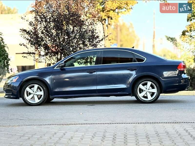 Седан Volkswagen Passat 2013 в Львове