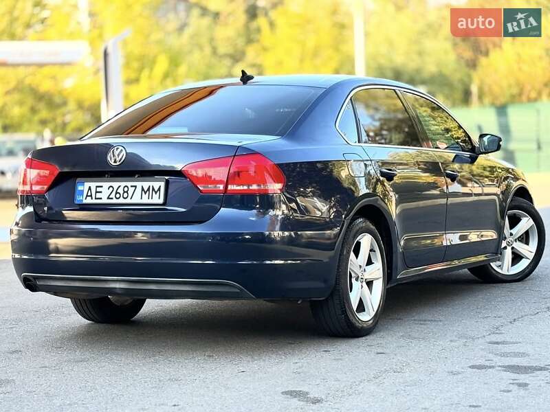 Седан Volkswagen Passat 2013 в Львове