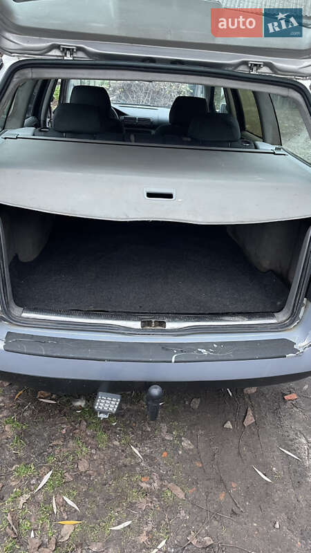 Универсал Volkswagen Passat 2000 в Киеве